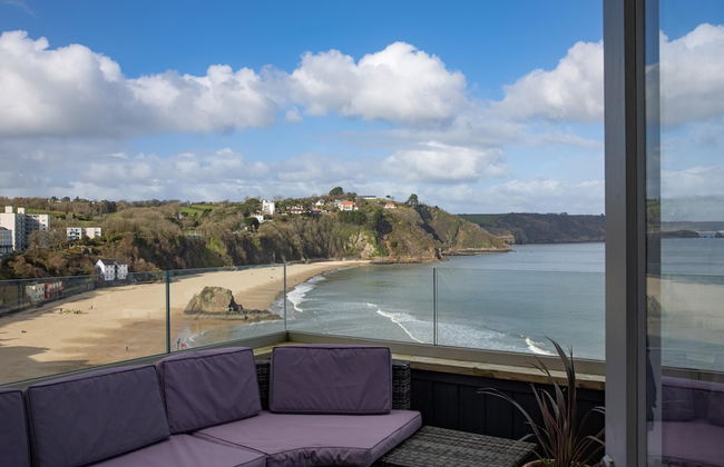 Royal Victoria Court 11 - Sea and Harbour Views - Photo 13