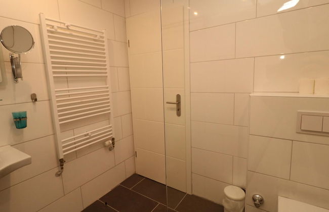 Apartment in Essen With Balcony & Garden - Foto 13