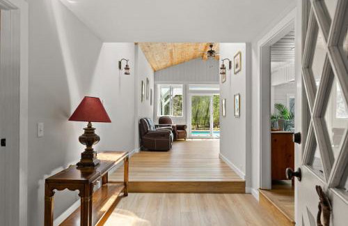 6 BR 4BA Redwood Retreat w Pool - Foto 25