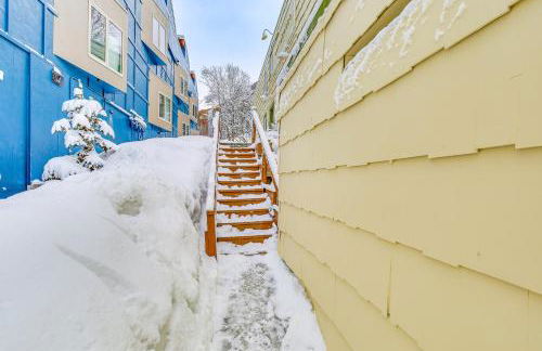 Near Hiking Cozy Anchorage Retreat with Fireplace! - Foto 22