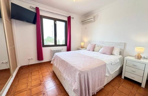 Casa Honiol, private and spacious villa with sea views - Foto 13