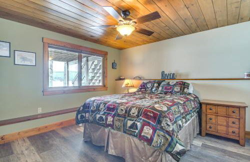 Lakefront New Hampshire Hideaway with Deck and Views - Foto 13