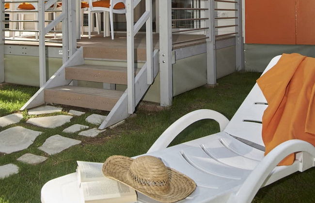 Chalet w/ Terrace & Pool - Photo 29