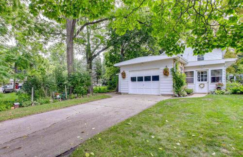 Historic Home with Sunroom - 5 Mi to Lambeau Field! - Foto 28