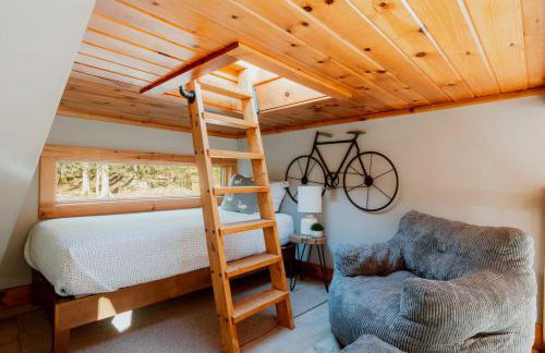 Secluded Catskills 3BR with Hot Tub & Roof Deck - Foto 16