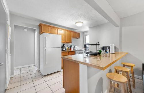 Little Italy Group Stay 4 TV's Pet Friendly - Foto 31