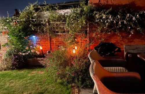 Stay in our beautiful 1850’s Coastguards Cottage. - Photo 16