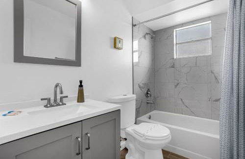 Amazing Blue Private Pool 4BR House Near Disney - Foto 27