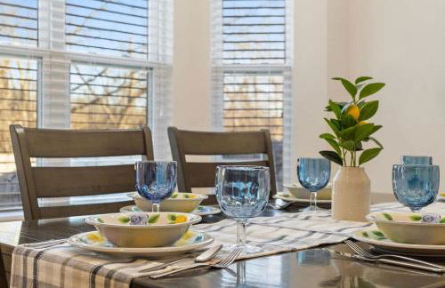 NEW Temple House - 12PPL - Families, Groups, Insurance - Quiet Street, 5 Mi To Meta, BS&W, UMHB Pets OK, FAST Wi-Fi FREE Parking - Professionally Managed By Stay Albatross Furnished Rentals - Foto 7