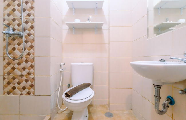 Cozy Living And Minimalist Studio Dave Apartment - Photo 10