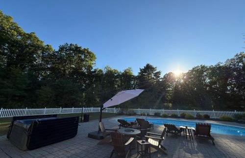 9 Bedroom Saratoga Retreat, In-Ground Heated Pool, HotTub, Firepit, Gourmet Kitchen, Private Office - Foto 3