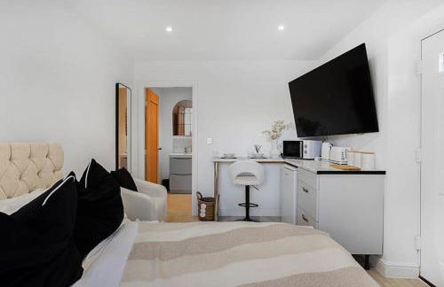 Little Laxford - Photo 10