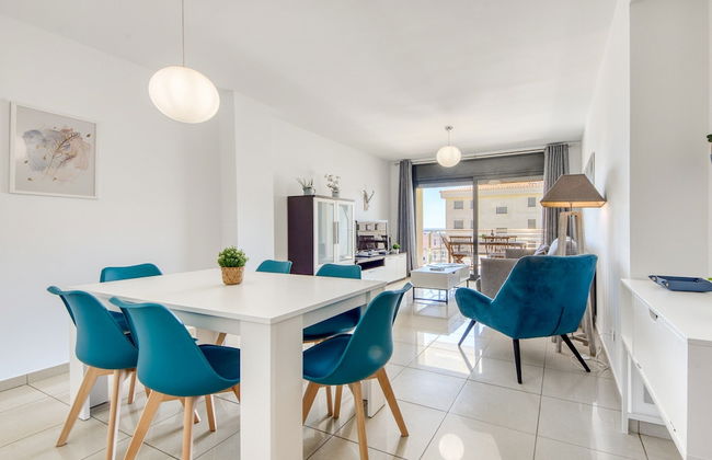 Apartment in Roses Near Sandy Beach - Photo 26