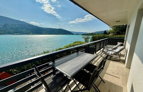 La Maison du Lac sleeps 10 and has air conditioning - Foto 7