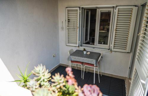 Violet Red Yellow Apartments - Foto 28