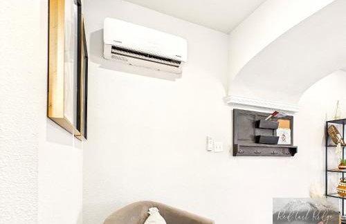 Boho Revival Modern Glam with AC in Downtown Albany - Foto 45