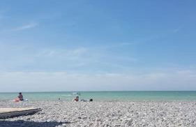 Trimaran Studio 10 mètres de la plage avec balcon/terrasse - Foto 6