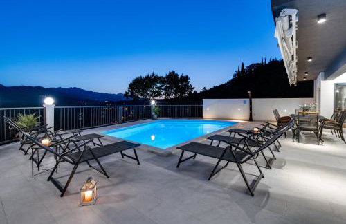 Villa Neda Heated Pool, Hot-tub, Sauna, 3 bedrooms - Photo 40