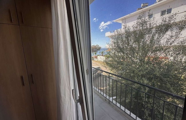 Agioi Theodoroi Beach view Modern Apt - Foto 12