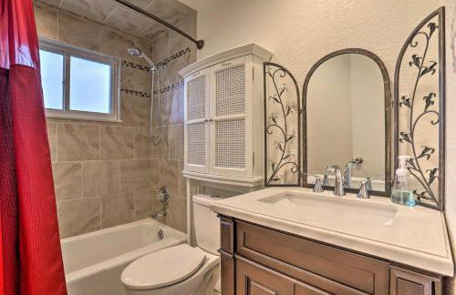 Private Yard and Patio Denver Area Home! - Foto 15