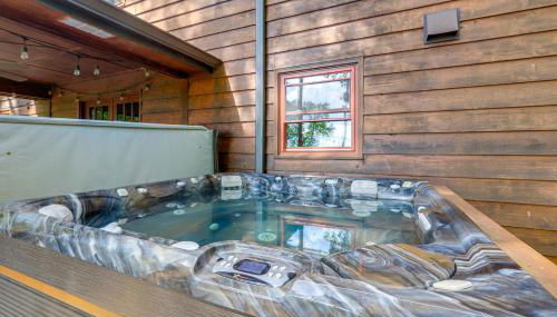 McDonough Escape with Private Hot Tub and Game Room! - Foto 2