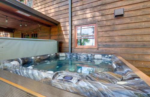 McDonough Escape with Private Hot Tub and Game Room! - Foto 2