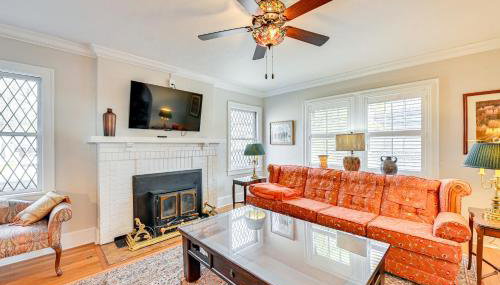 Walk to UK Campus Charming Home with Patio! - Foto 2