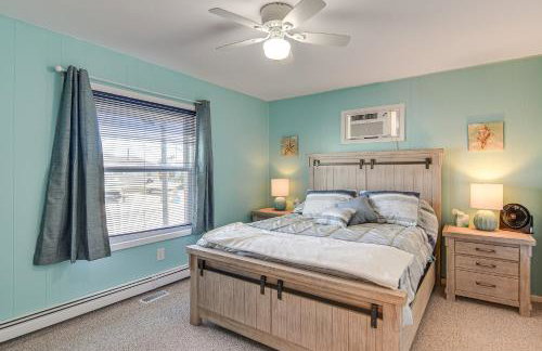 Bayfront Home with Boat Dock and Deck in Forked River - Foto 15