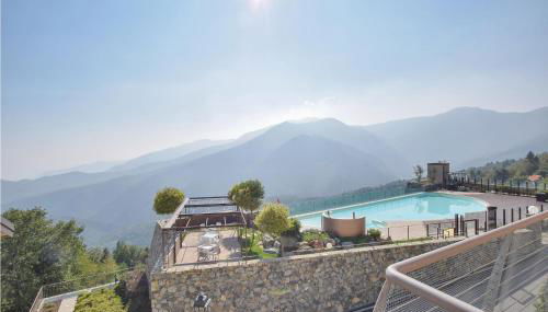 Villa Isola - Photo 1