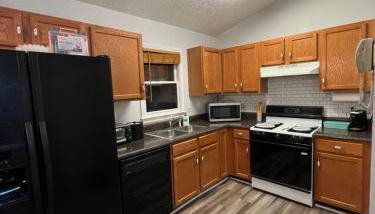 TheCornerWhiteHouse - Photo 3