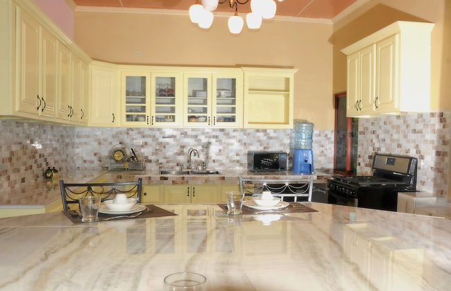 Beach-Pool-Sun-family-6 bedroom getaway - Foto 80