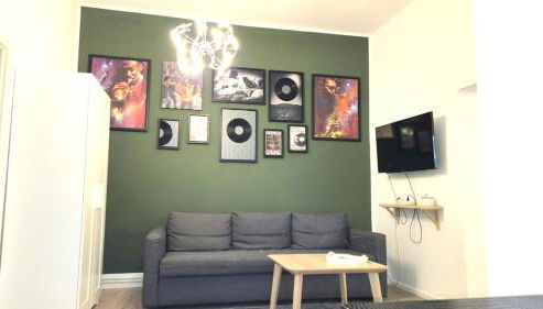 Modern Gesundbrunnen Flat Sleeps 6 Guests - Foto 4