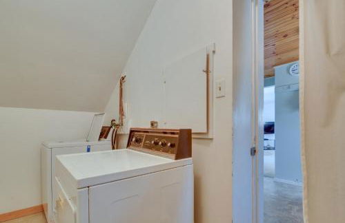 Oakland Apt on Messalonskee Lake with Dock Access! - Foto 16