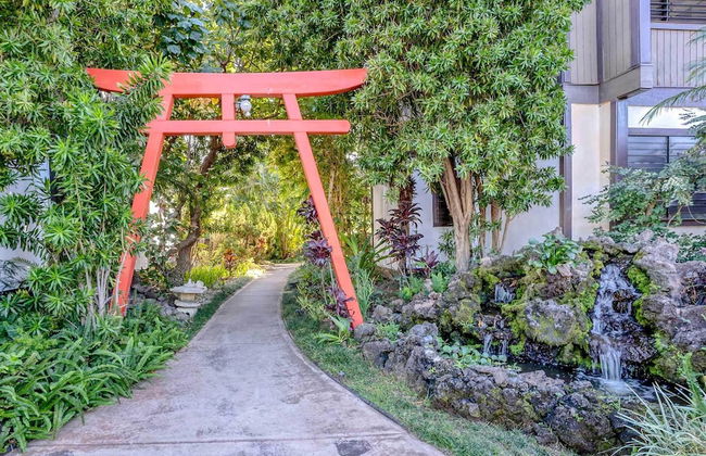 Tropical & Serene Garden Vistas - Photo 23