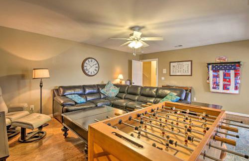 Luxe Lakefront Apartment w/ Shared Pool & Dock! - Foto 5