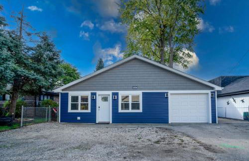 3BR 2BTH Waterfront Vacation Rental on Riverwalk to Downtown McHenry with Pier - Foto 57