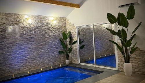 Maison privative avec piscine intérieure, spa, sauna, cinéma et billard - Foto 3