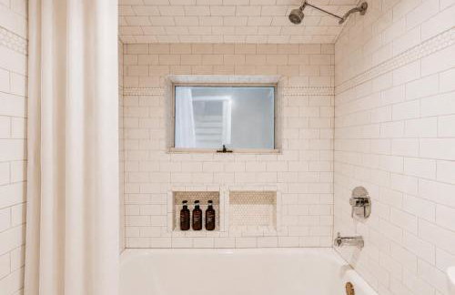 Creek, Sauna, Hot Tub, Fire Pit & Pet-Friendly - Photo 31