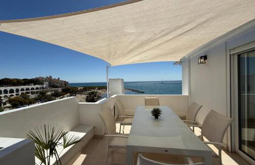 Front Sea View Penthouse - Photo 32