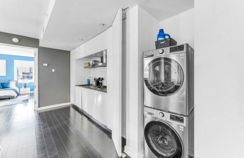 Elegant Midtown Retreat, City Views, Steps to Times Square - Foto 11