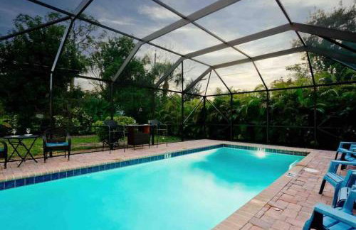 Great shape after Milton -Gorgeous Pool! - os - Photo 6