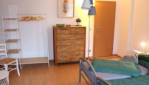 Sei hier Gast - Gesindehaus Ferienwohnung Apartment Warmsdorf - Foto 3