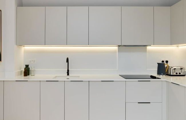 The Brondesbury Hideaway - Stylish 3bdr Flat With Balcony Parking - Foto 16