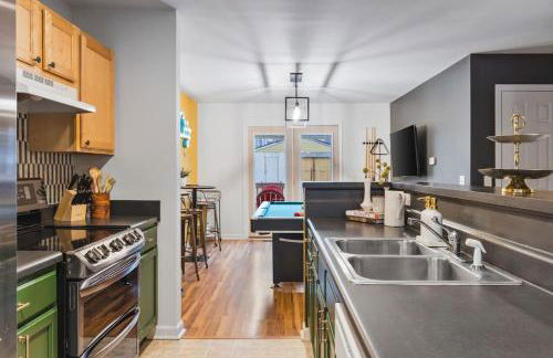 Pool Table WALK to Downtown Bars and Farmers Market - Foto 22