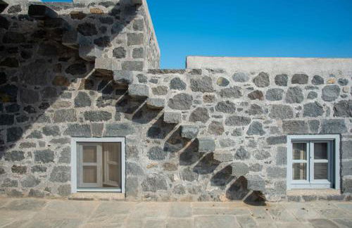 Pavlaina Complex of Traditional Residences in Nisyros. Enjoy the garden and the Sea View - Foto 16