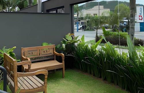 Loft Moderno, 500m Praia, Piscina, Sauna, WiFi 1GB - Foto 13