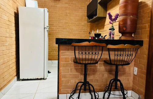 Flat com 2 quartos 2 banh AR e uma vista espetacular na área central de GV com cozinha completa-Bom p grupos ou familias ou empresas - Foto 10