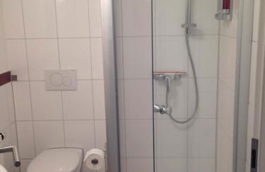 Guest Appartements mit 2 getrennten Schlafzimmern für 4 Personen 24h check in - Foto 18