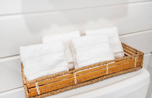 2 Villa D'Azur Luxury Tiny House Mins to Lake Guntersville, Downtown, Firepit - Foto 22