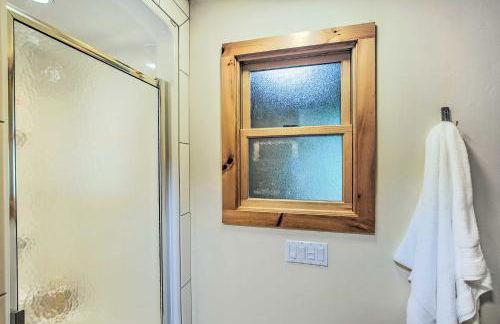 Idyllic Sturgeon Bay Cabin with Fire Pit and View - Photo 25